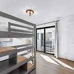 Entire Upper Oceanfront Masterpiece With Rooftop